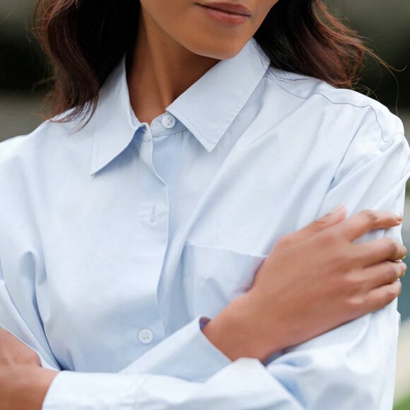 Jenni Kayne Boyfriend Shirt in French Blue - Picture 4 of 9
